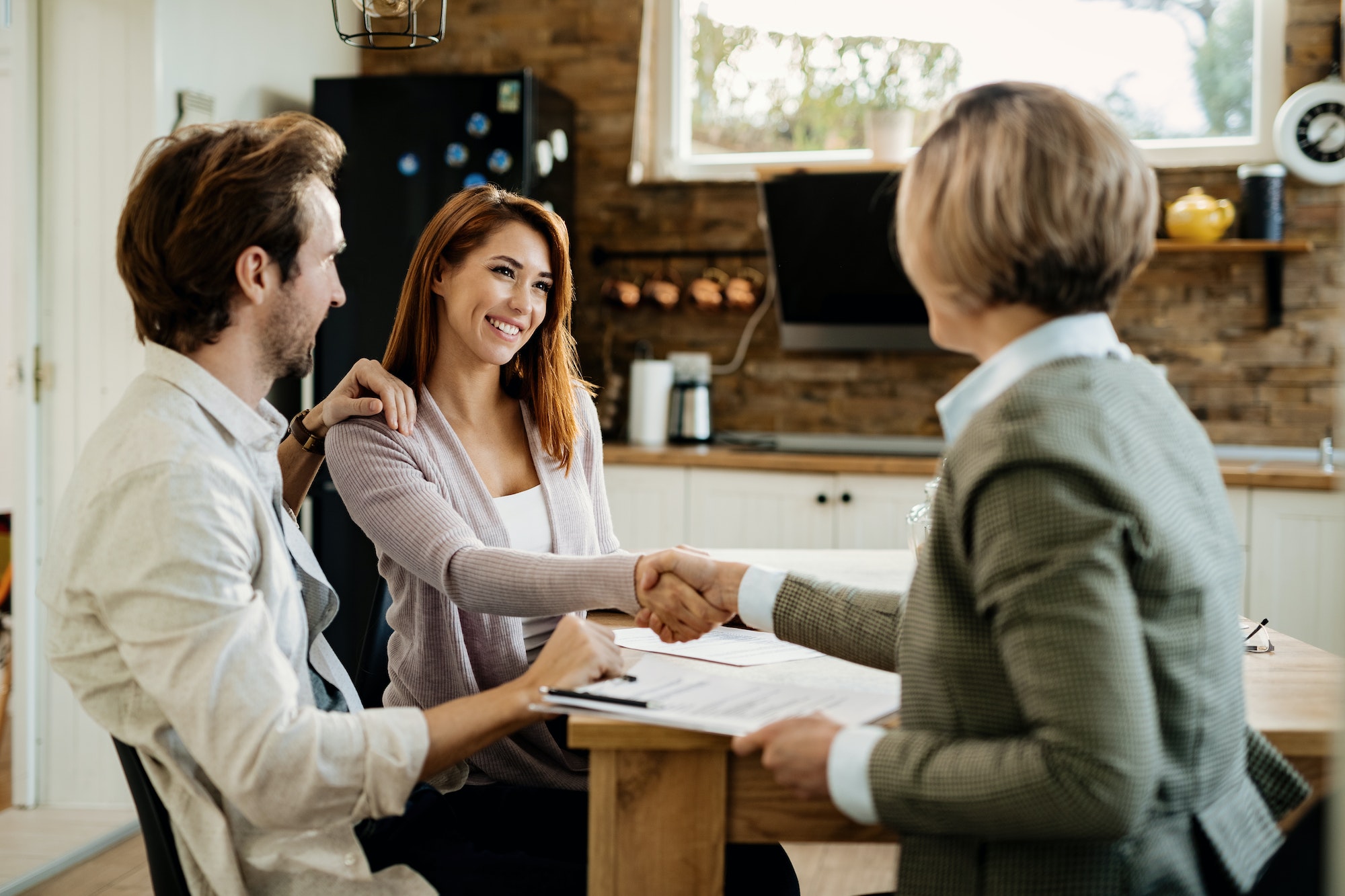 Employment Solicitor providing guidance on settlement agreements